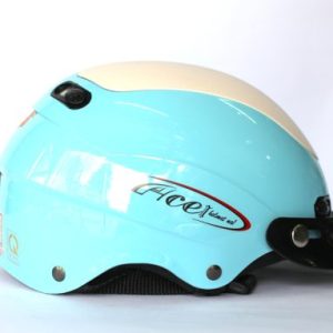 Alternative view of HELMET GRS 102